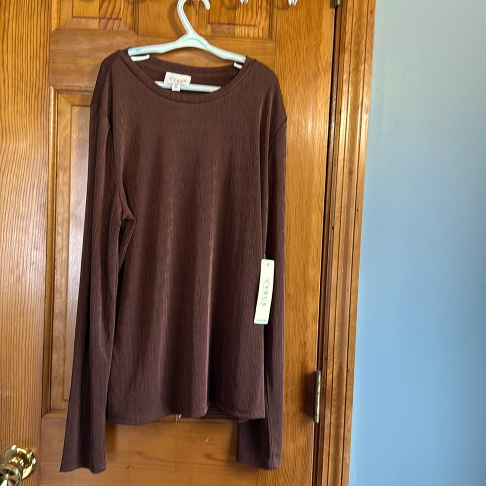 Women Cyrus Essentials Medium chocolate brown ribbed top long sleeve NWT